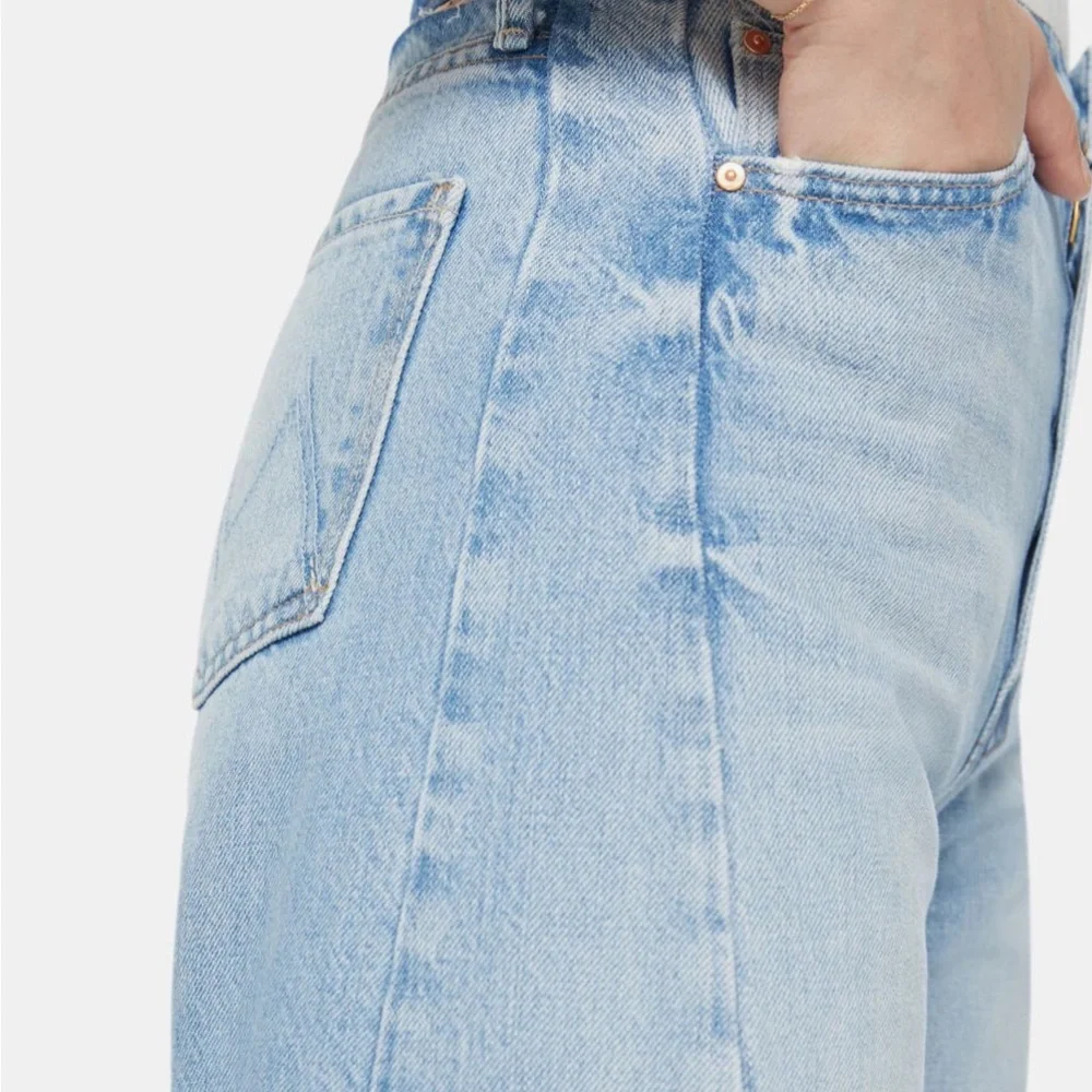 MOTHER The Half Pipe Sneak Wide Leg (Barrel) jeans in This is How I Roll - Picture 4 of 9